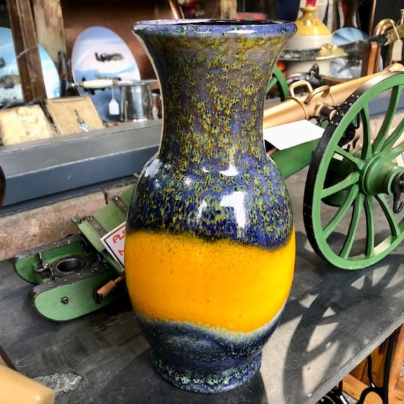 Fat Lava Vase 1